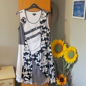 Gea sleevless 14 dress